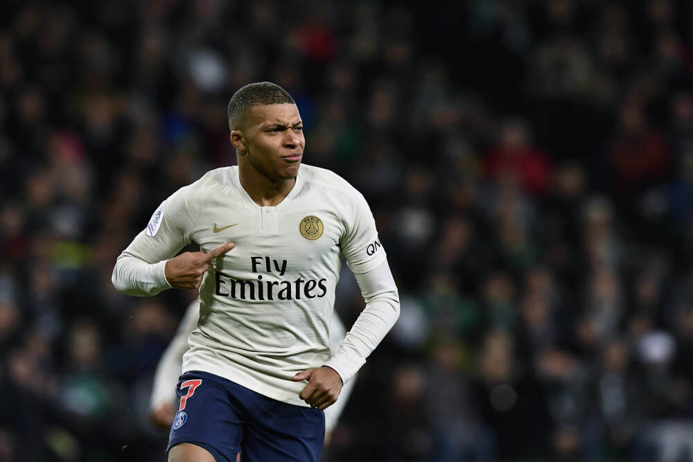 苦苦支撑！布伦森半场10中4砍全队最高16分 罚球9中7